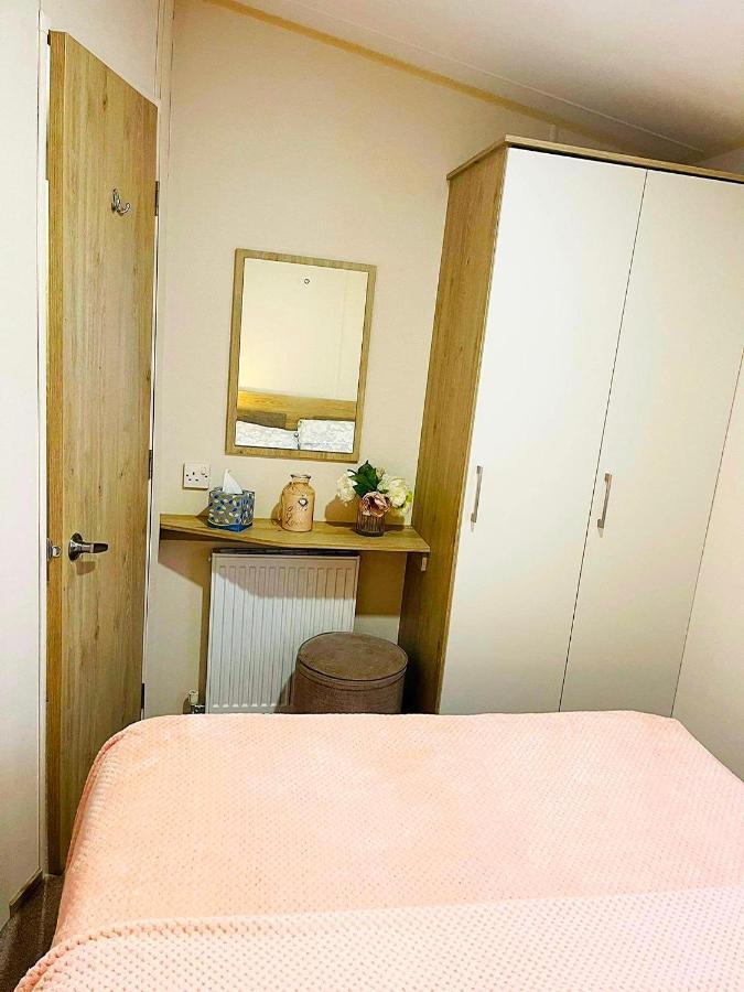 Hotel The Sunflower Luxury Caravan At Tattersall Lakes à Tattershall Extérieur photo