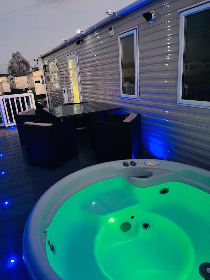 Hotel The Sunflower Luxury Caravan At Tattersall Lakes à Tattershall Extérieur photo
